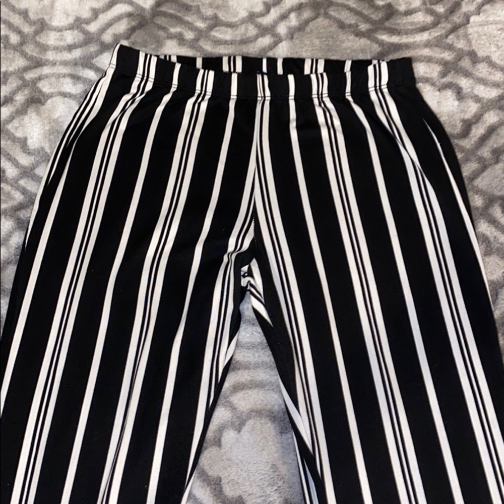 Form Fitting Flared Bottom Leggings